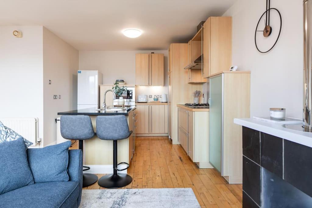 Modern Penthouse Apartment 2 Bed, 2 Bath Sleeps 6 City Centre Belfast Ngoại thất bức ảnh